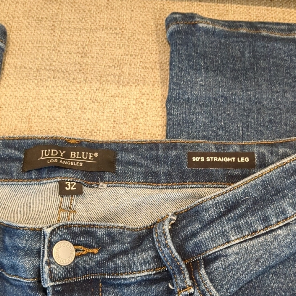 Judy Blue Women's Blue Jeans 90's straight 32" waist - Picture 2 of 15